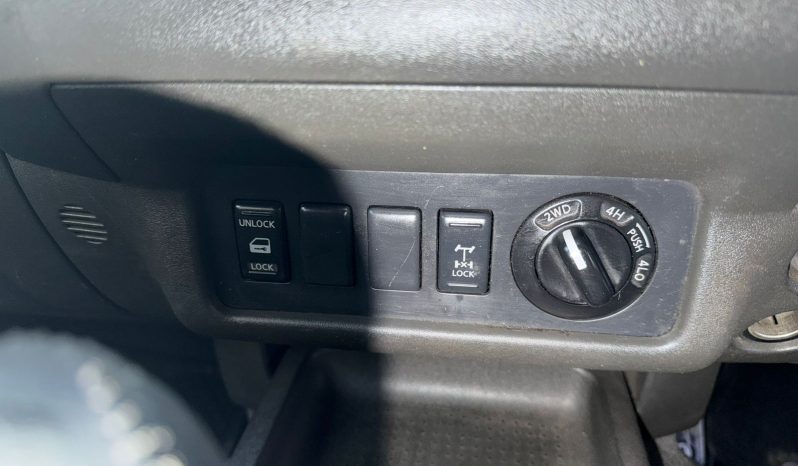 2009 Nissan Navara 2.5TDI 4X4 full